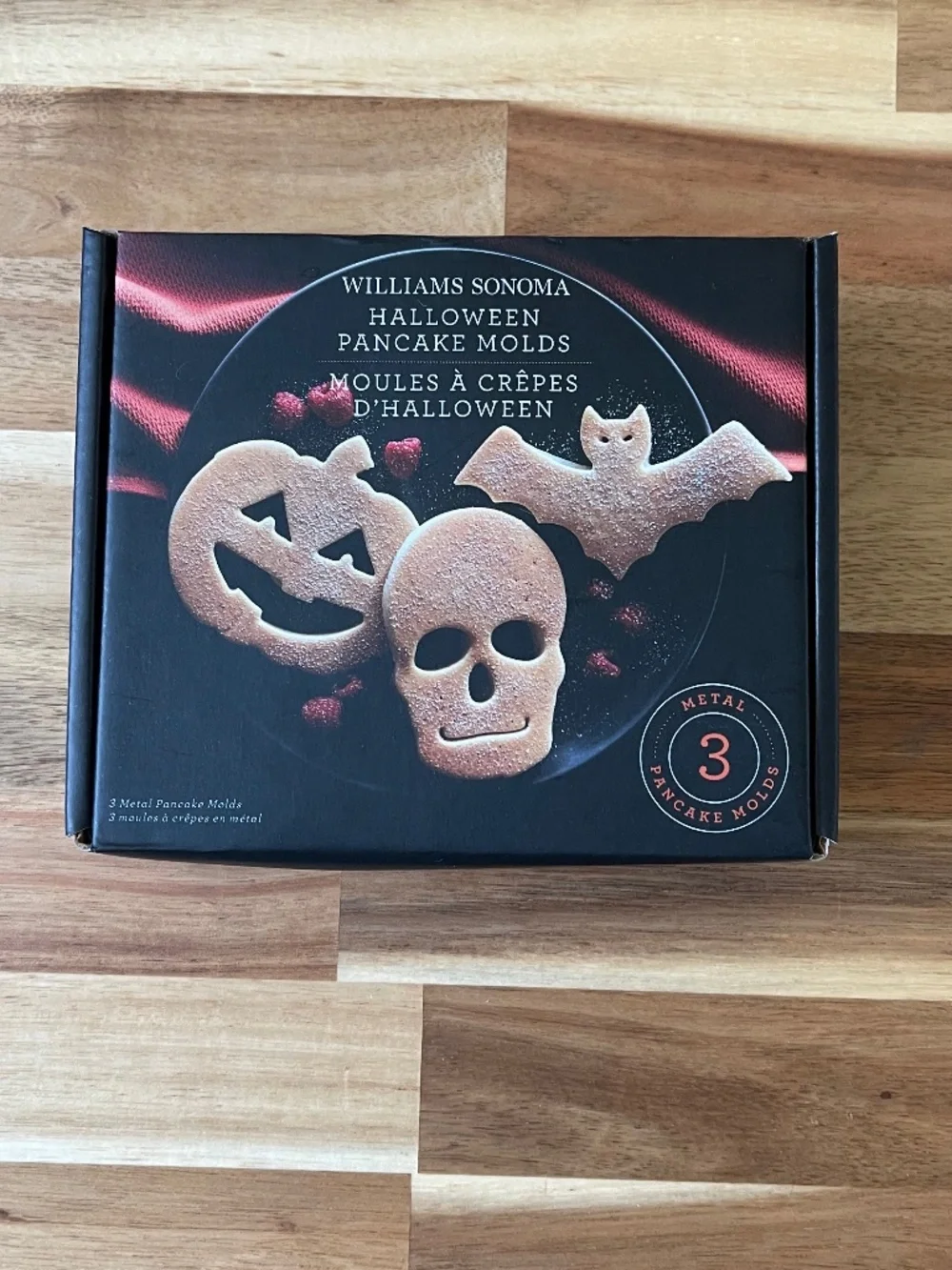 Set of 3 Halloween Pancake molds: Bat, Skull, Jack-o'-Lantern - Williams Sonoma